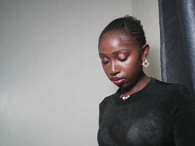 Sexxytrinityy's BongaCams show and profile