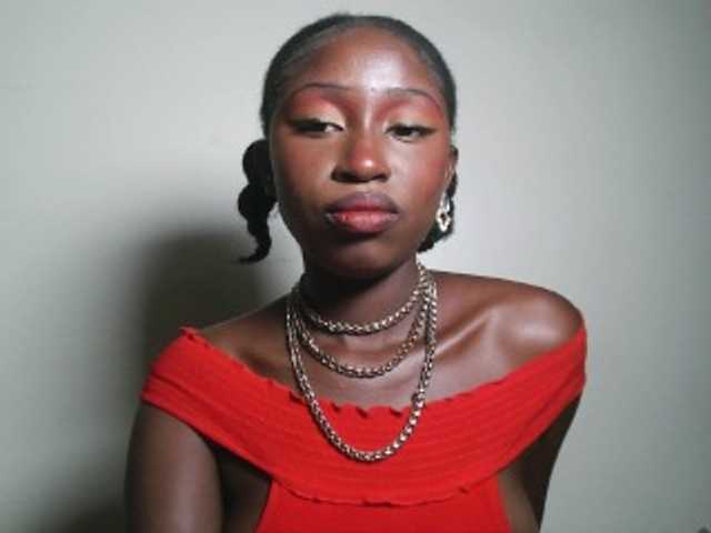 Sexxytrinityy's BongaCams show and profile