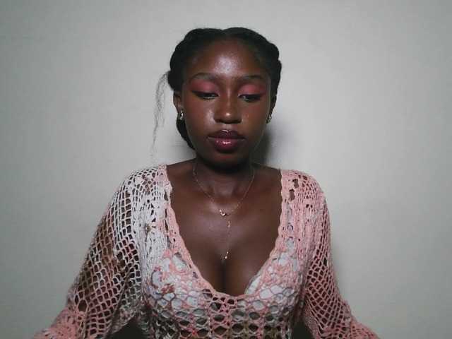 Sexxytrinityy's BongaCams show and profile