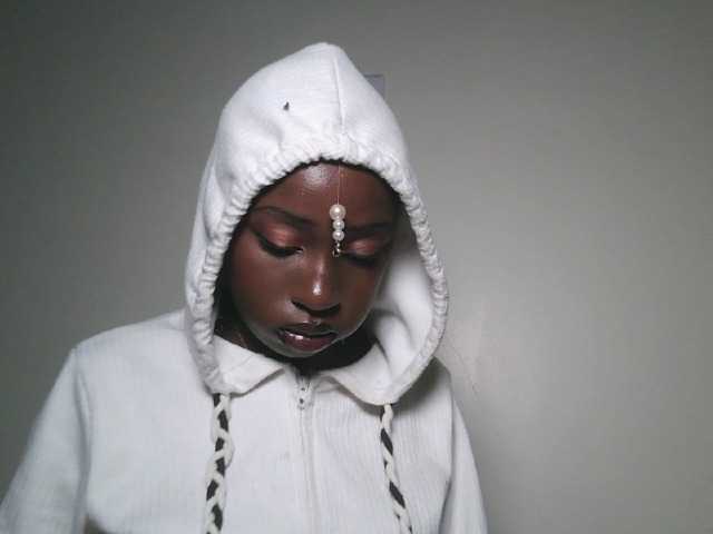 Sexxytrinityy's BongaCams show and profile