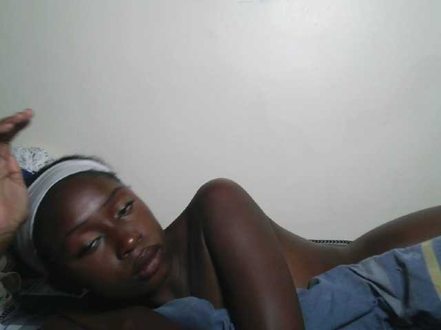 Sexxytrinityy's BongaCams show and profile