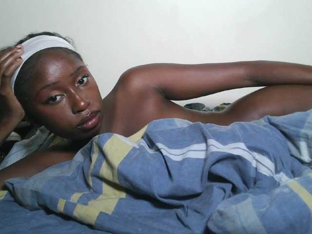 Sexxytrinityy's BongaCams show and profile