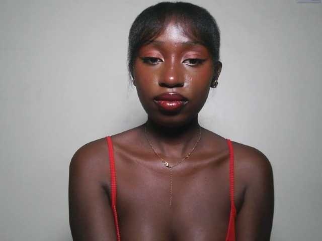 Sexxytrinityy's BongaCams show and profile