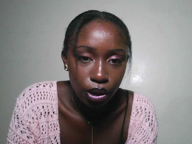 Sexxytrinityy's BongaCams show and profile