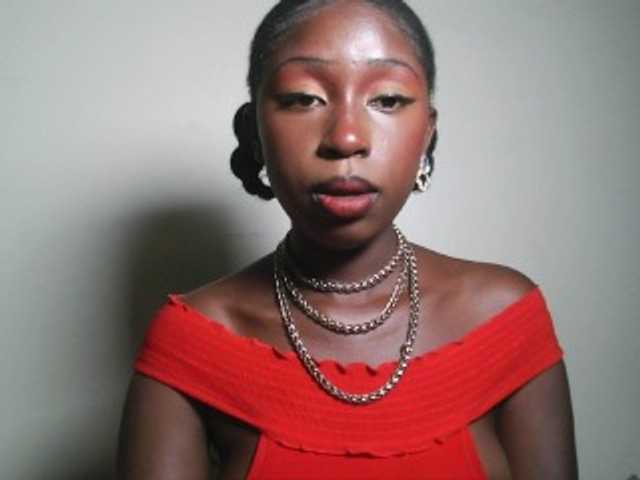 Sexxytrinityy's BongaCams show and profile