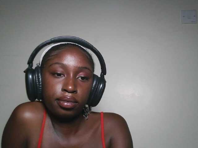 Sexxytrinityy's BongaCams show and profile