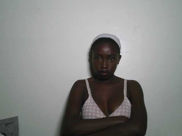 Sexxytrinityy's BongaCams show and profile