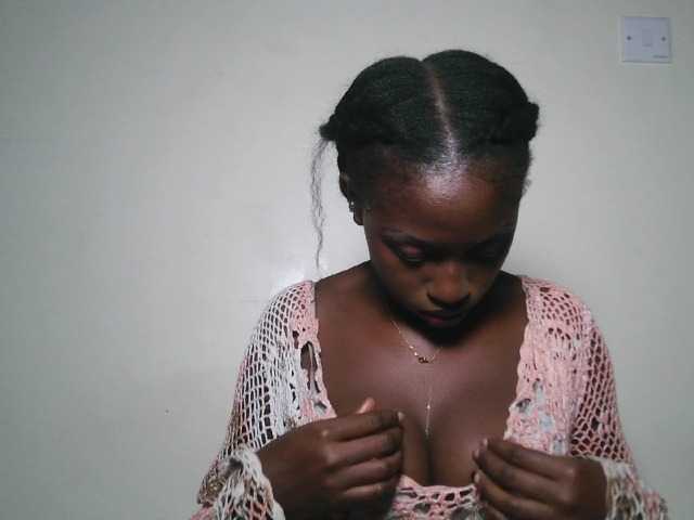 Sexxytrinityy's BongaCams show and profile