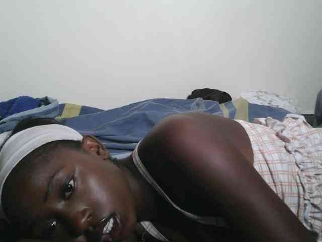 Boughie-birdy webcam