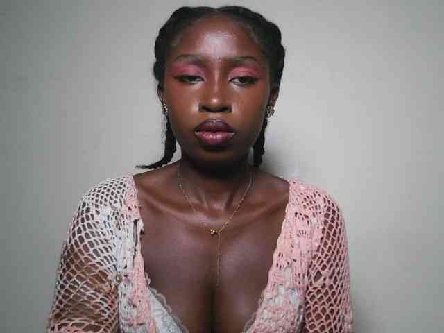 Boughie-birdy webcam