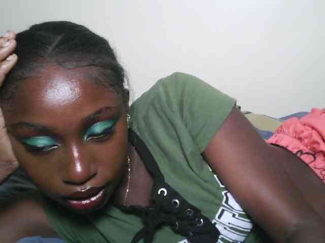 Boughie-birdy webcam