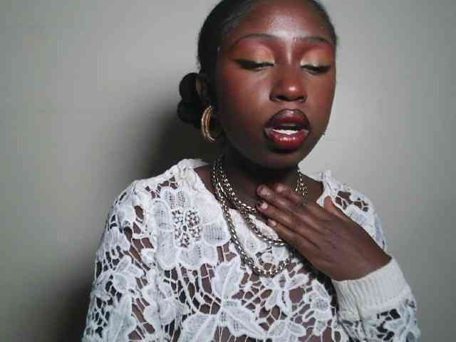 Boughie-birdy webcam