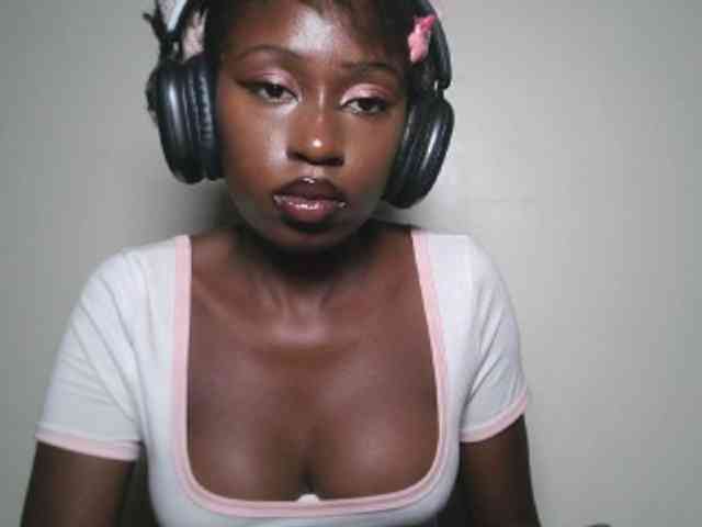 Boughie-birdy webcam