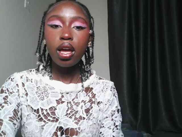 Boughie-birdy webcam