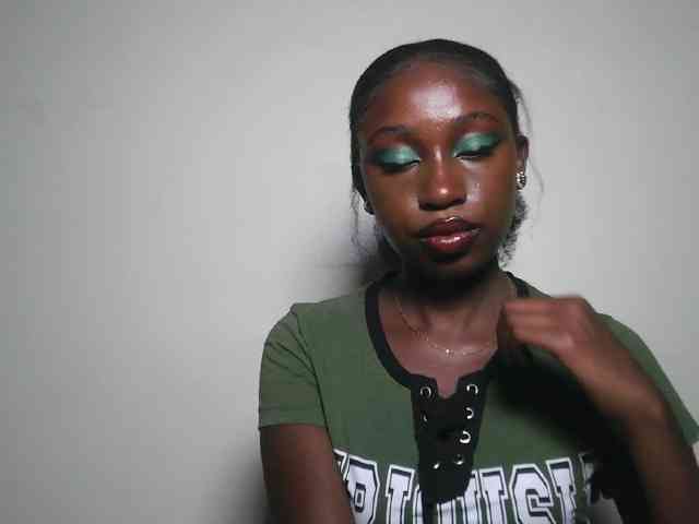 Boughie-birdy webcam