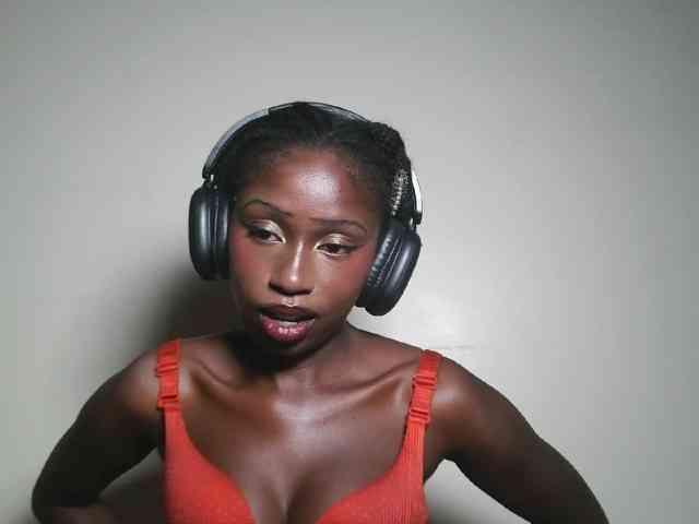 Boughie-birdy webcam