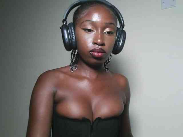 Boughie-birdy webcam