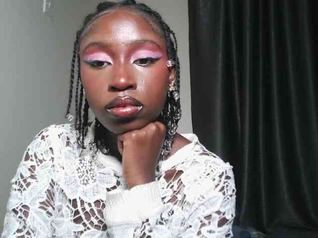 Boughie-birdy webcam