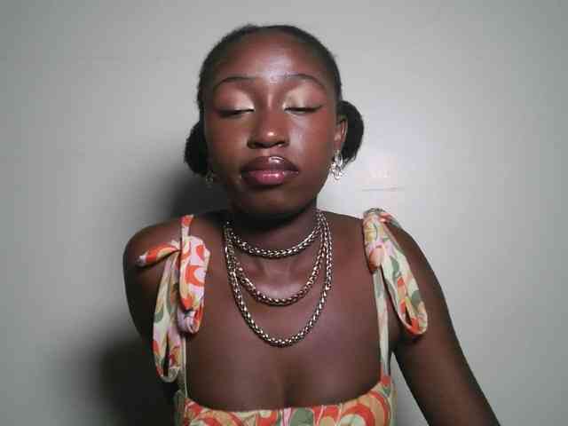 Boughie-birdy webcam