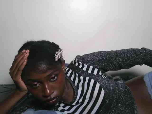 Boughie-birdy webcam