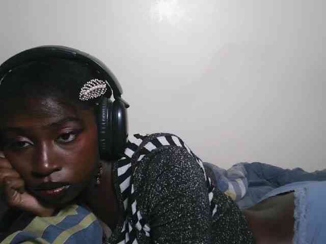 Boughie-birdy webcam