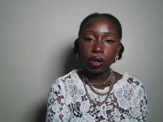 Boughie-birdy webcam