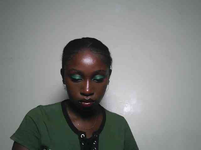 Boughie-birdy webcam