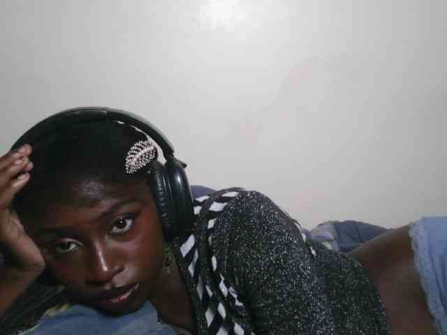 Boughie-birdy webcam