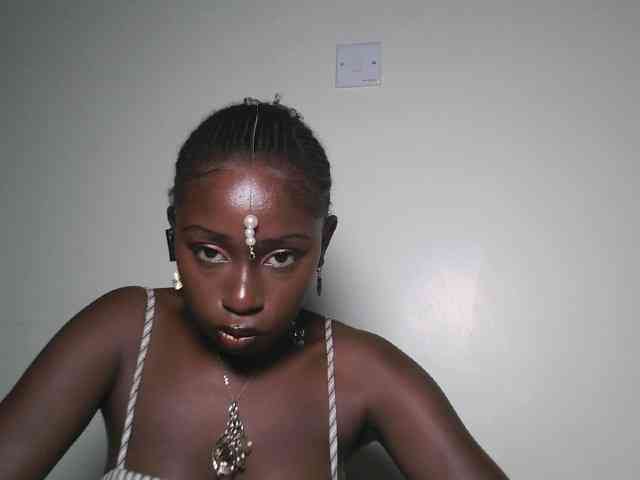 Boughie-birdy webcam