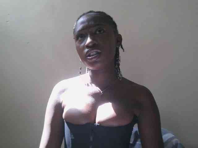 Boughie-birdy webcam