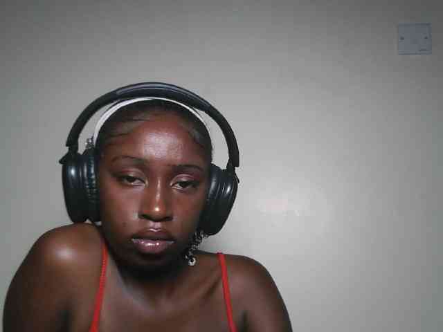 Boughie-birdy webcam