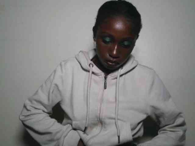 Boughie-birdy webcam