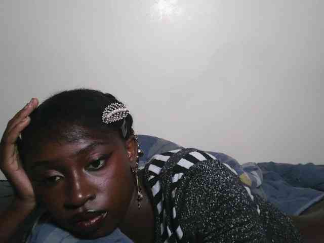 Boughie-birdy webcam