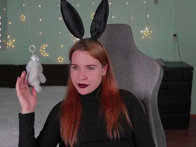 sexylinsy1's BongaCams show and profile