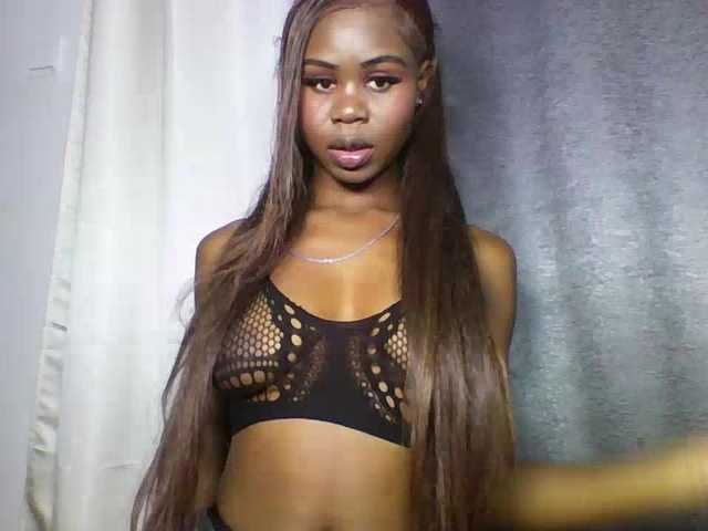 EbonyStarr's BongaCams show and profile