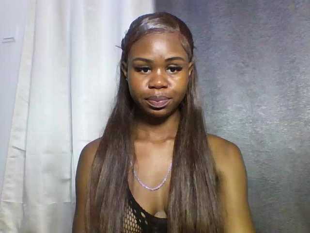 EbonyStarr's BongaCams show and profile