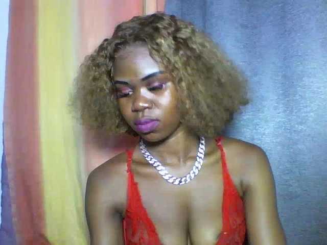 EbonyStarr's BongaCams show and profile