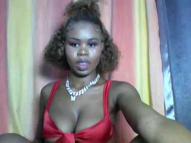 EbonyStarr webcam