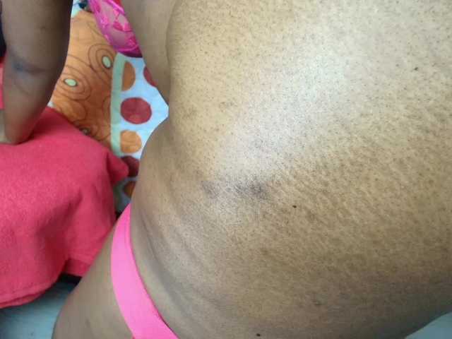 roxxxa's BongaCams show and profile