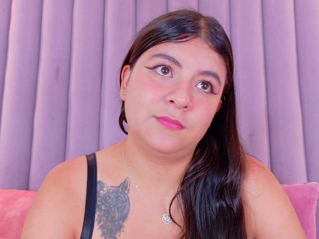 Engel-Stone's BongaCams show and profile