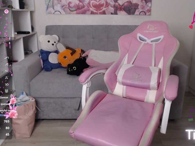 Kristy-Angel's BongaCams show and profile