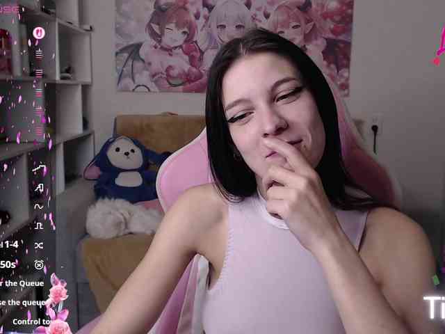 Kristy-Angel webcam