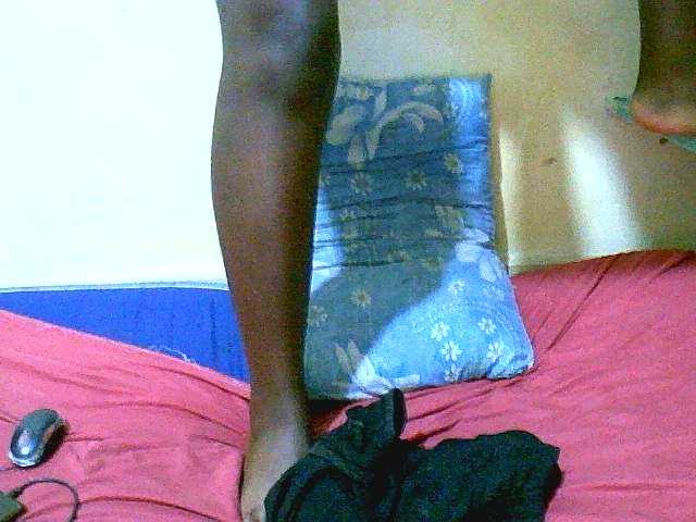 le modèle Mariah-Lovely est en webcam porno dans un show sur le site bongacams, il possède les tags suivants: Ebony,Brunette,Shaved