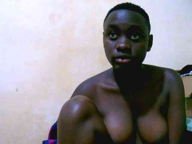 Mariah-Lovely webcam