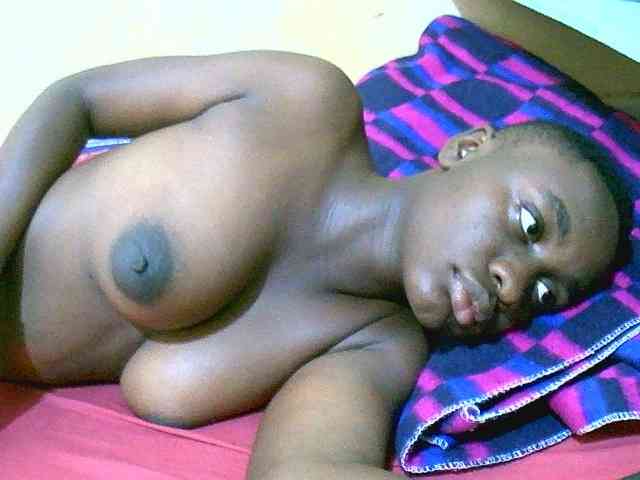 Mariah-Lovely webcam