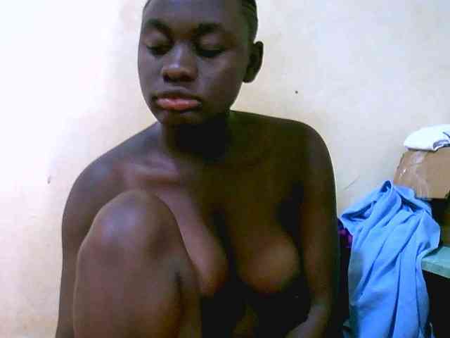 Mariah-Lovely webcam