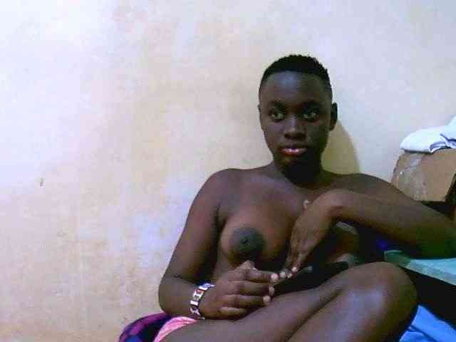 Mariah-Lovely webcam