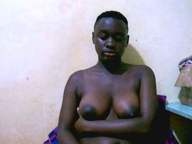 Mariah-Lovely webcam