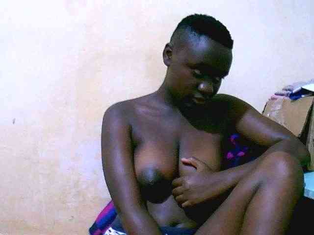 Mariah-Lovely webcam