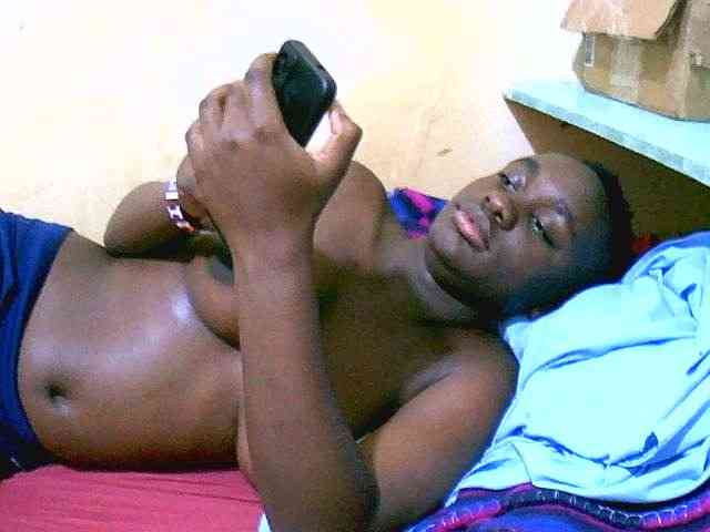 Mariah-Lovely webcam